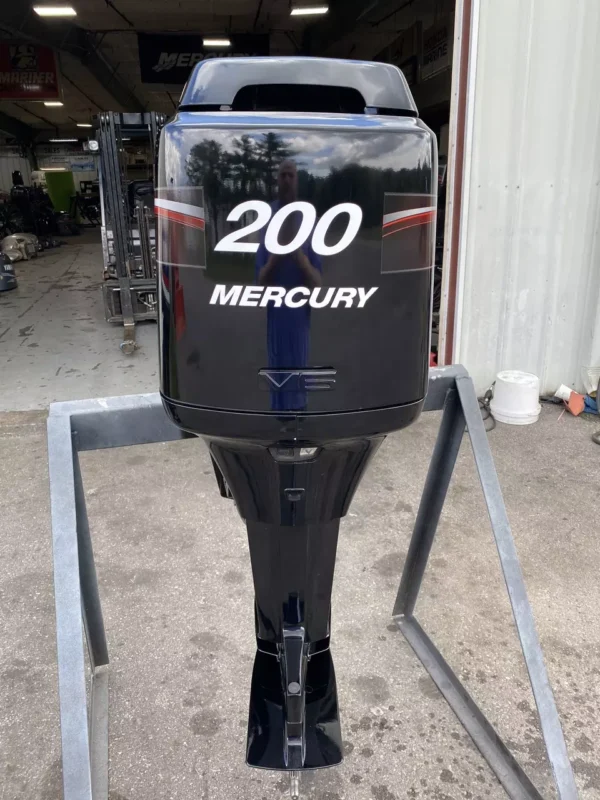 1998 Mercury 2.5L 200 HP 2-Stroke EFI (Electronic Fuel Injection) 20-Inch Outboard Motor