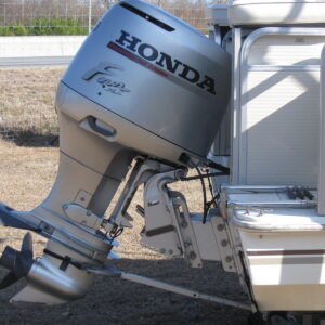 1999 Honda 130 HP 4-Cylinder EFI 4-Stroke 20"(L) Outboard Motor.